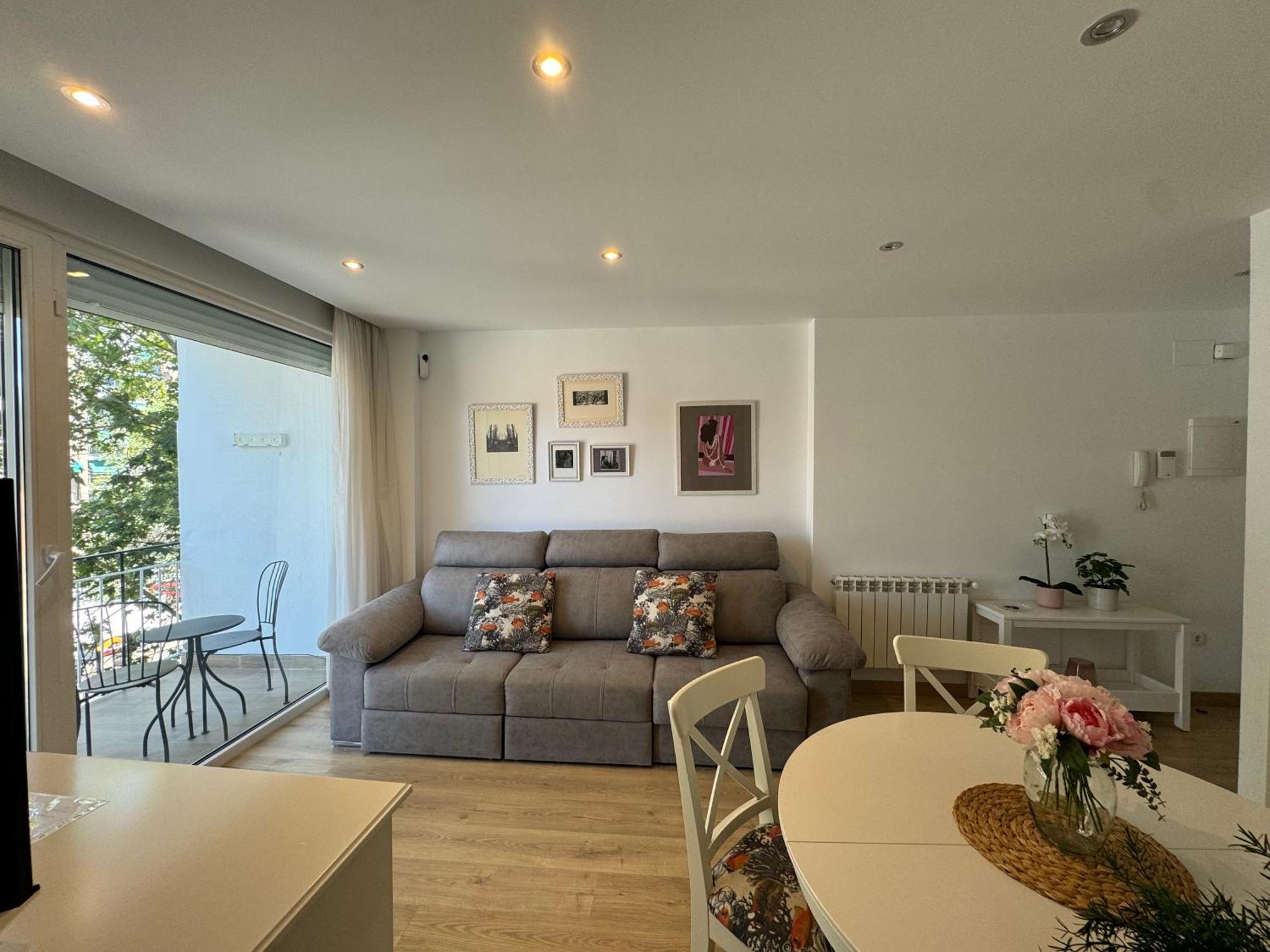 アルカラ・デ・エナレスAlcala Luxury Piso Completo De 80Mアパートメント エクステリア 写真